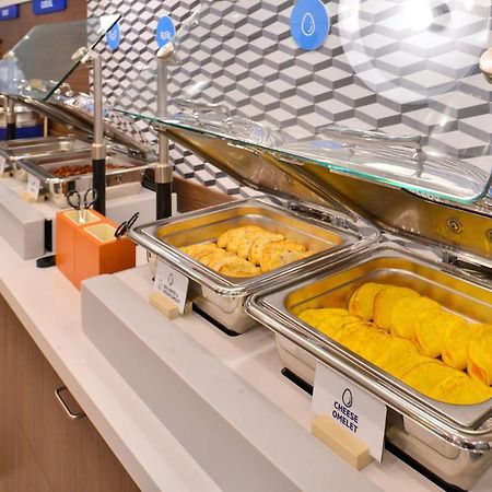 Holiday Inn Express Hotel & Suites North Kansas City By Ihg Екстер'єр фото