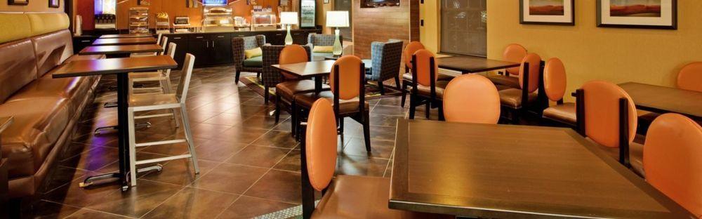Holiday Inn Express Hotel & Suites North Kansas City By Ihg Екстер'єр фото