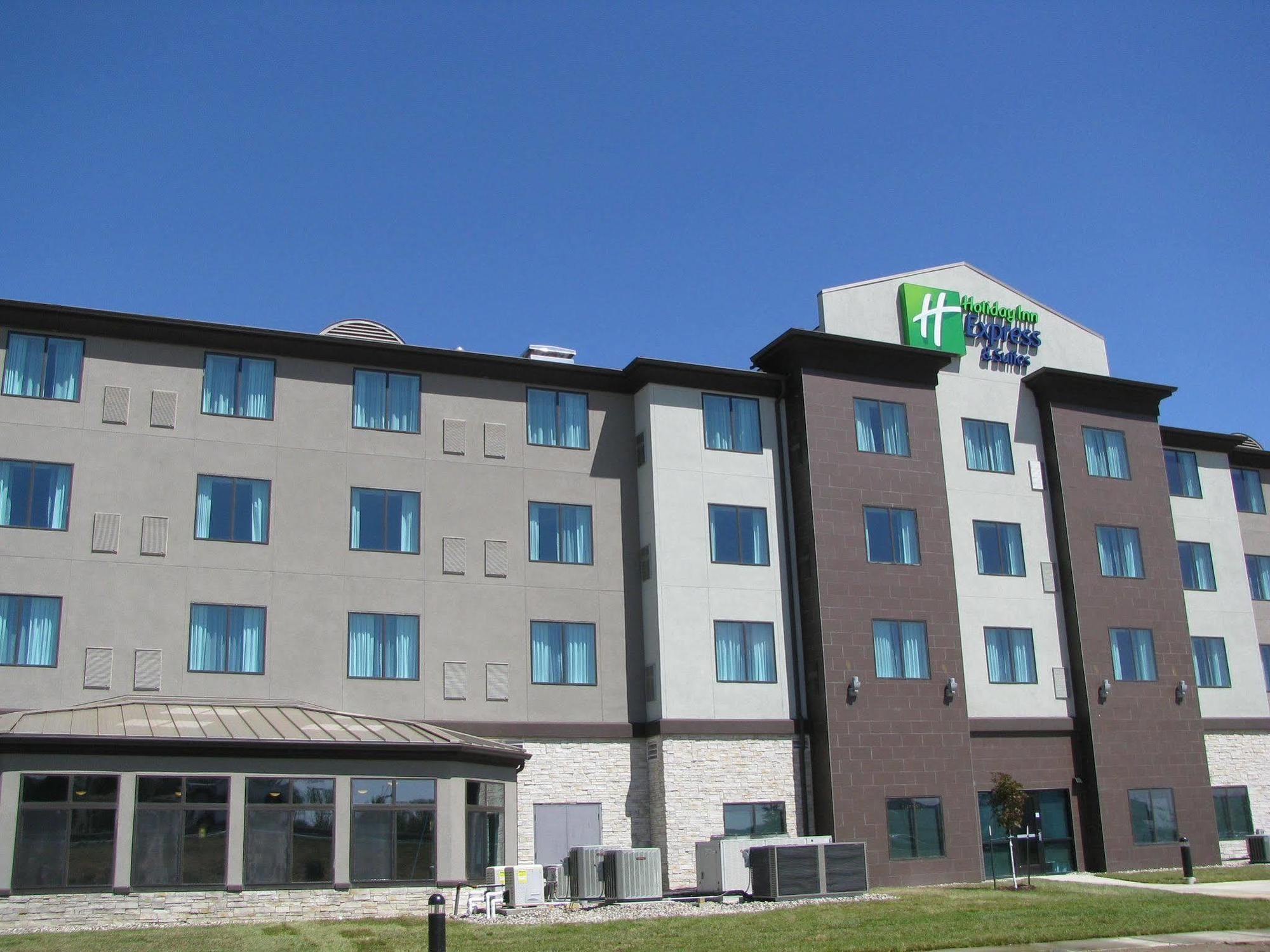 Holiday Inn Express Hotel & Suites North Kansas City By Ihg Екстер'єр фото
