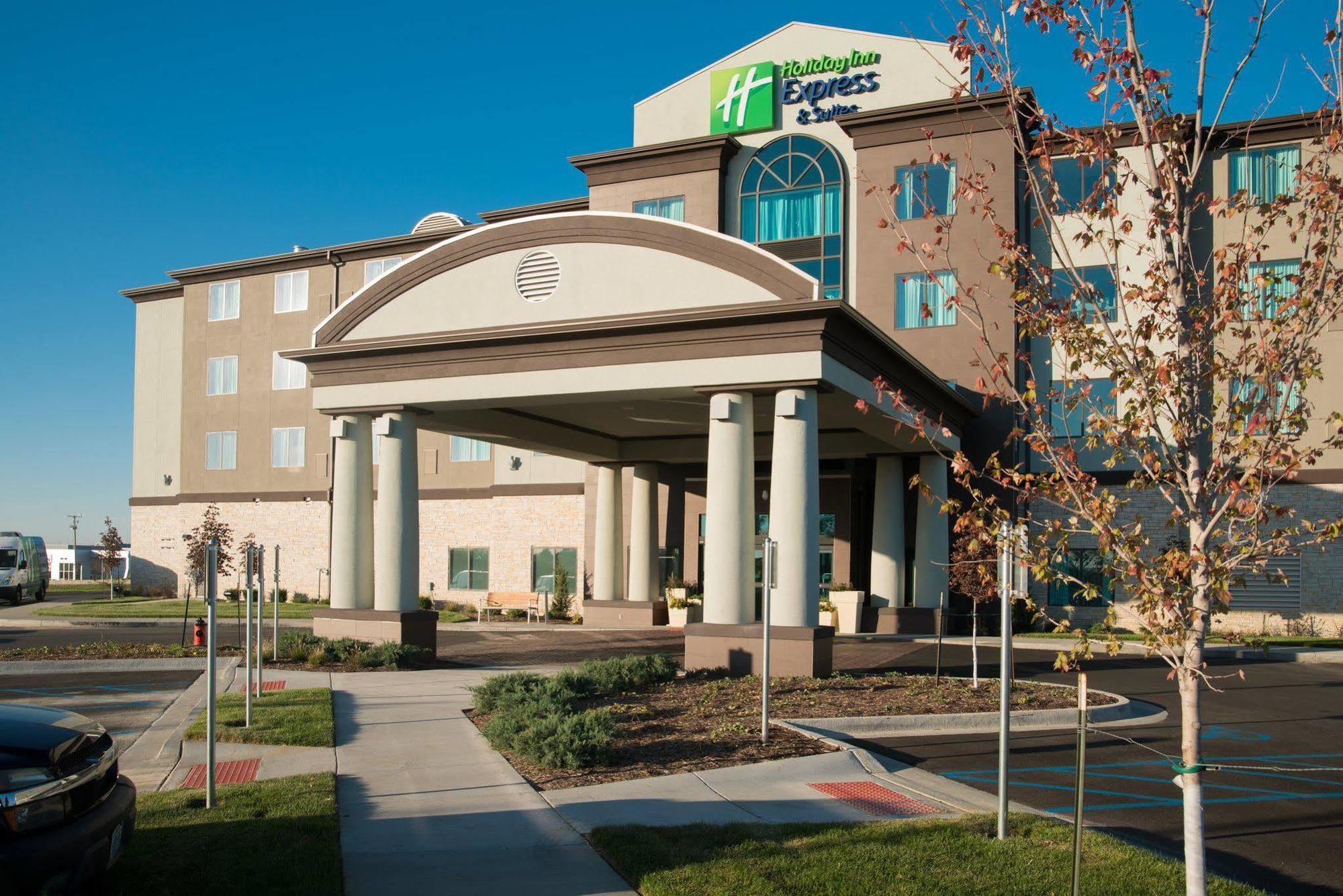 Holiday Inn Express Hotel & Suites North Kansas City By Ihg Екстер'єр фото