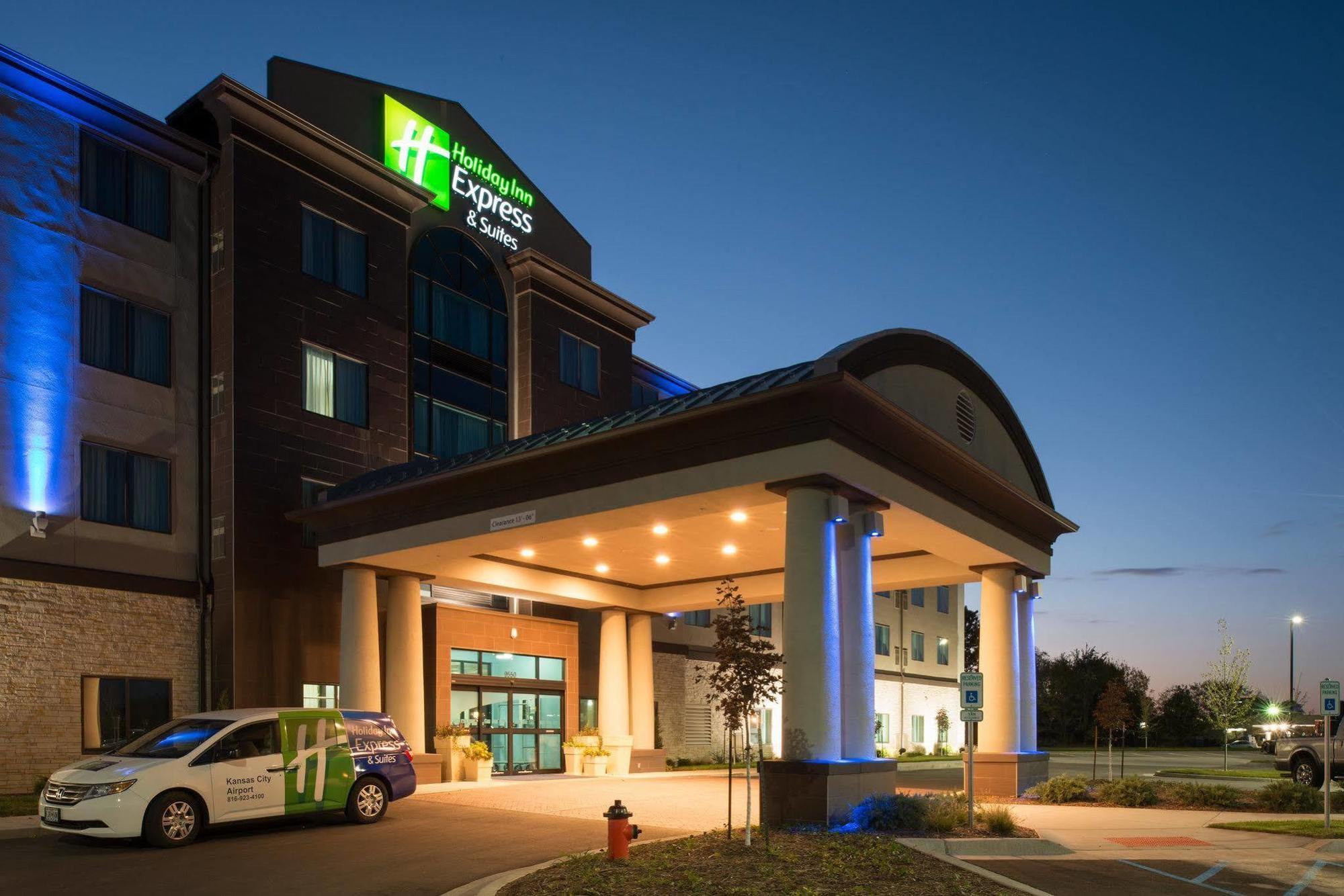 Holiday Inn Express Hotel & Suites North Kansas City By Ihg Екстер'єр фото