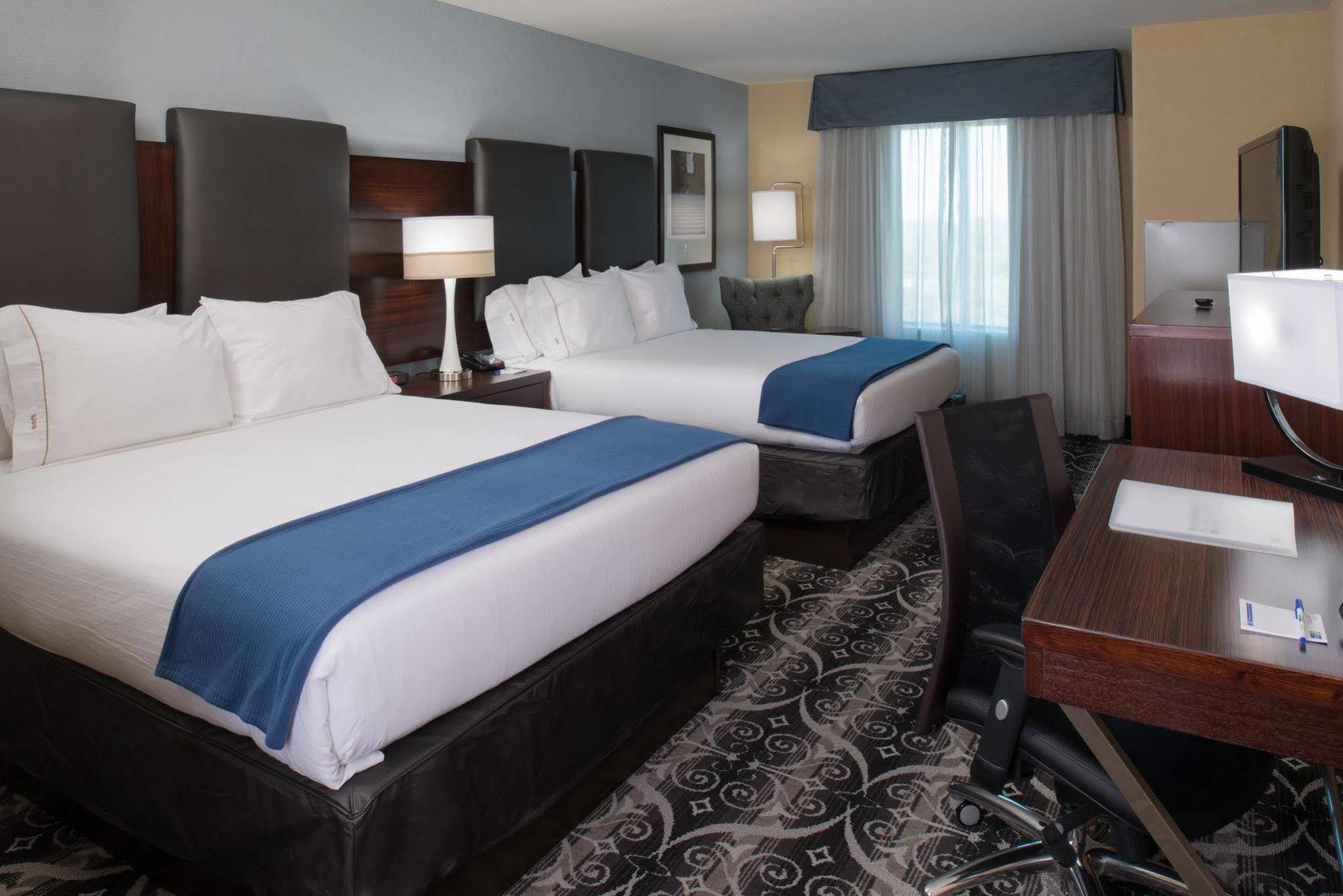 Holiday Inn Express Hotel & Suites North Kansas City By Ihg Екстер'єр фото