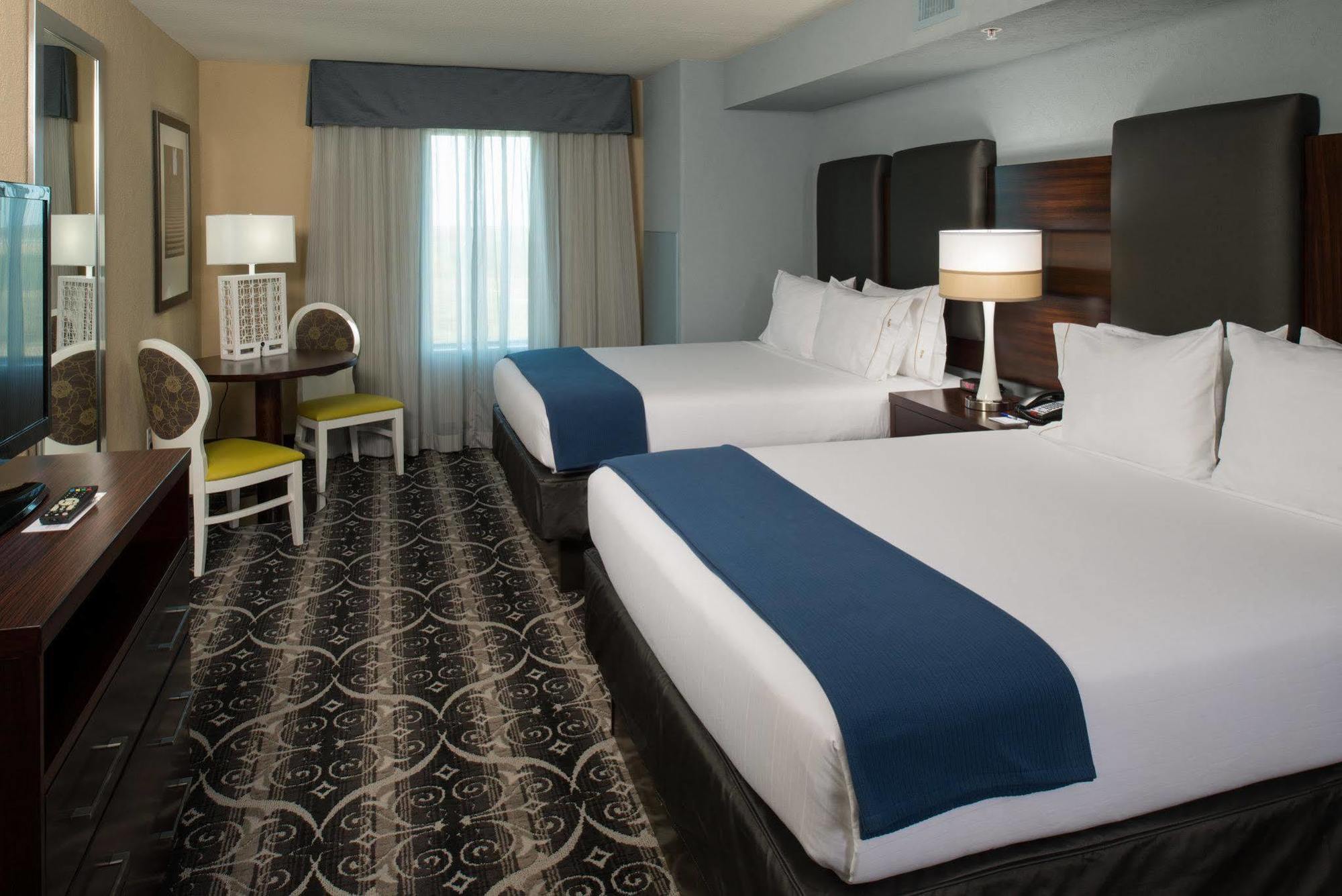 Holiday Inn Express Hotel & Suites North Kansas City By Ihg Екстер'єр фото