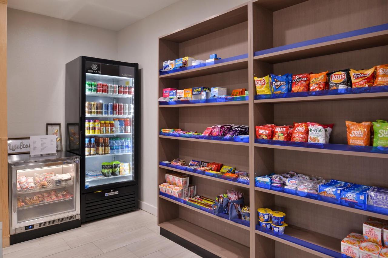 Holiday Inn Express Hotel & Suites North Kansas City By Ihg Екстер'єр фото