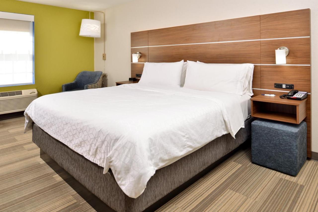 Holiday Inn Express Hotel & Suites North Kansas City By Ihg Екстер'єр фото