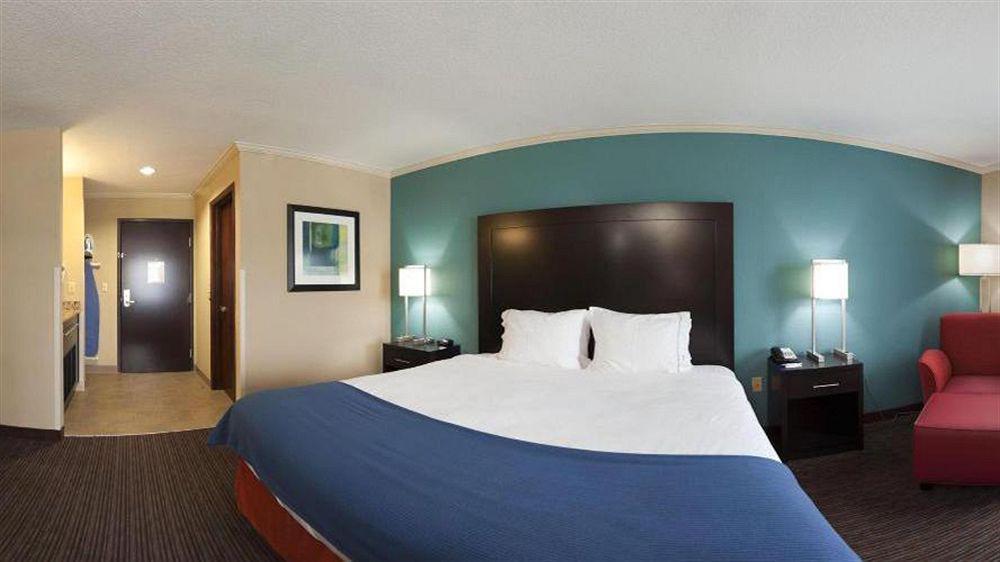 Holiday Inn Express Hotel & Suites North Kansas City By Ihg Екстер'єр фото
